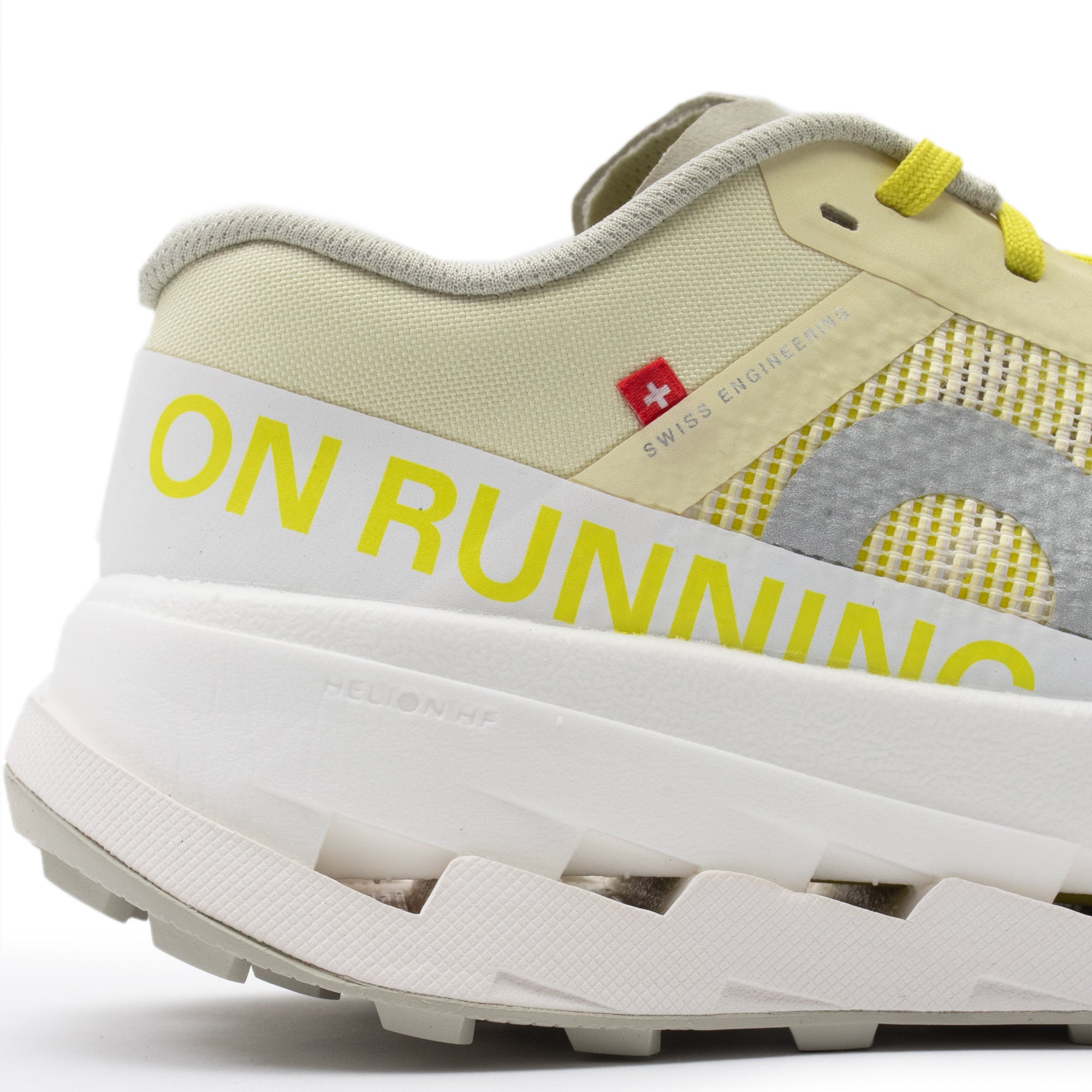 On Running Womens Cloudultra 3 Shoes