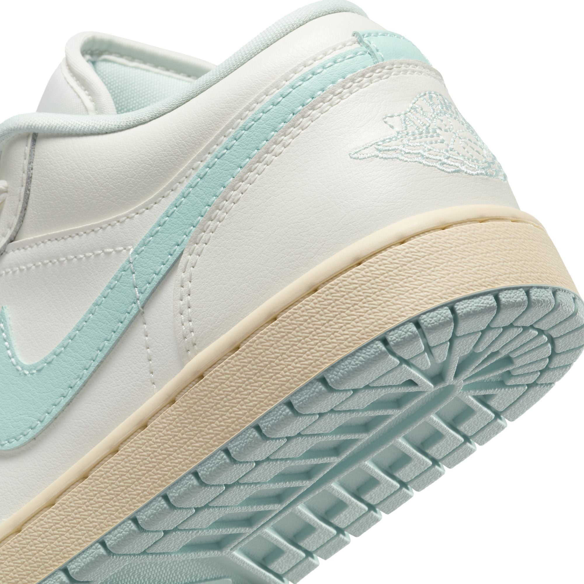 Air Jordan 1 Womens Low Shoes