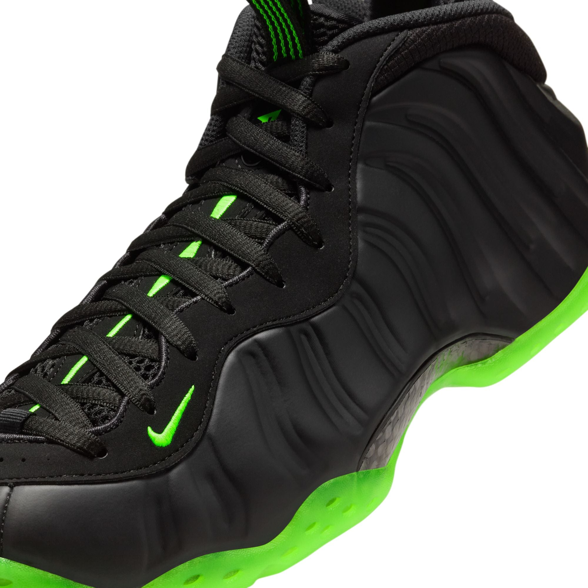 Nike Mens Air Foamposite One Shoes