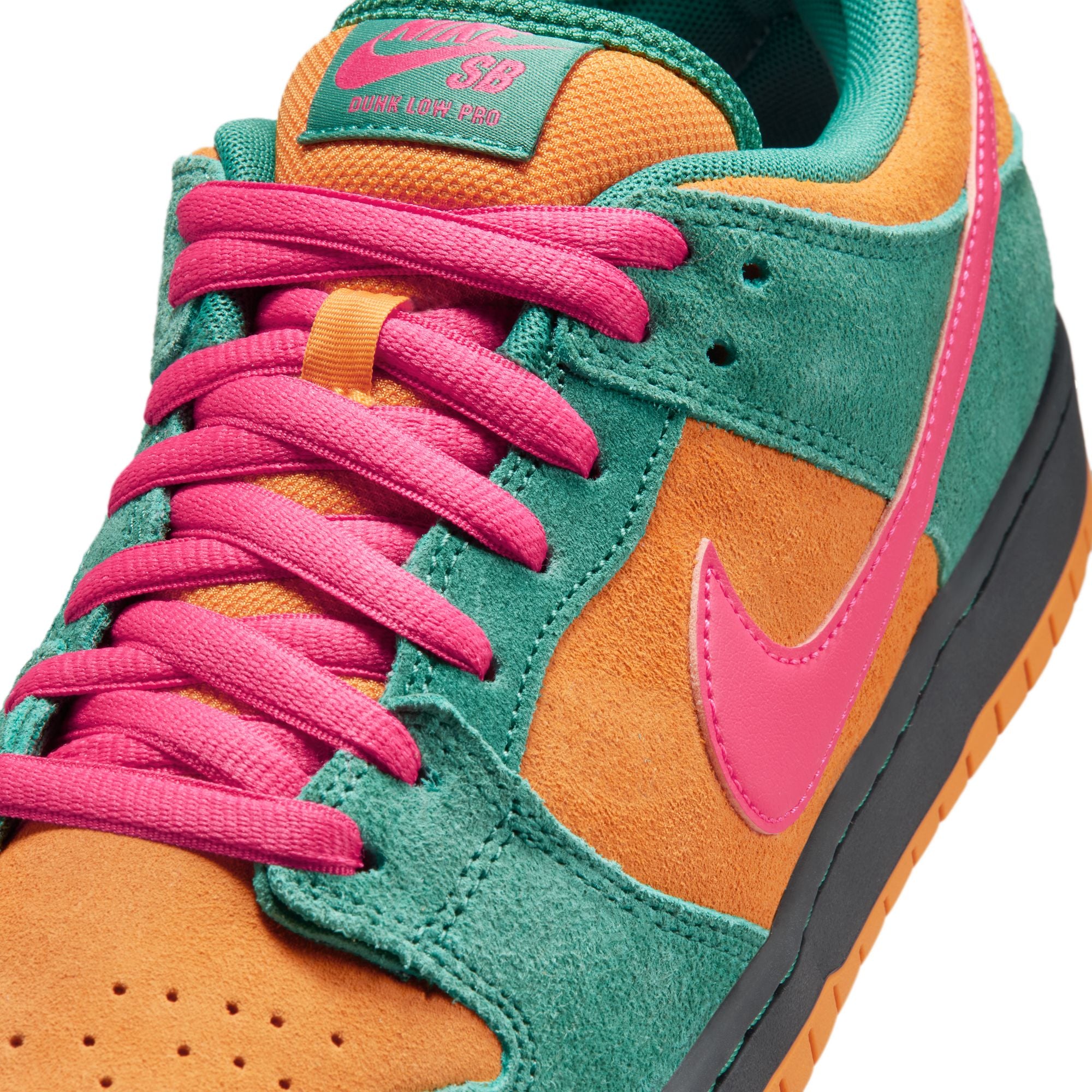 Nike SB Mens Dunk Low Pro Shoes