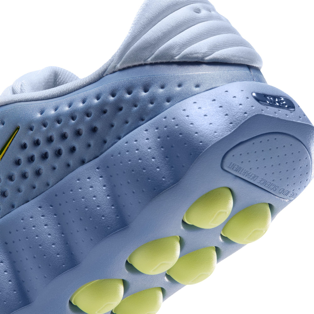 Nike Mens Mind 002 Pregame Shoes