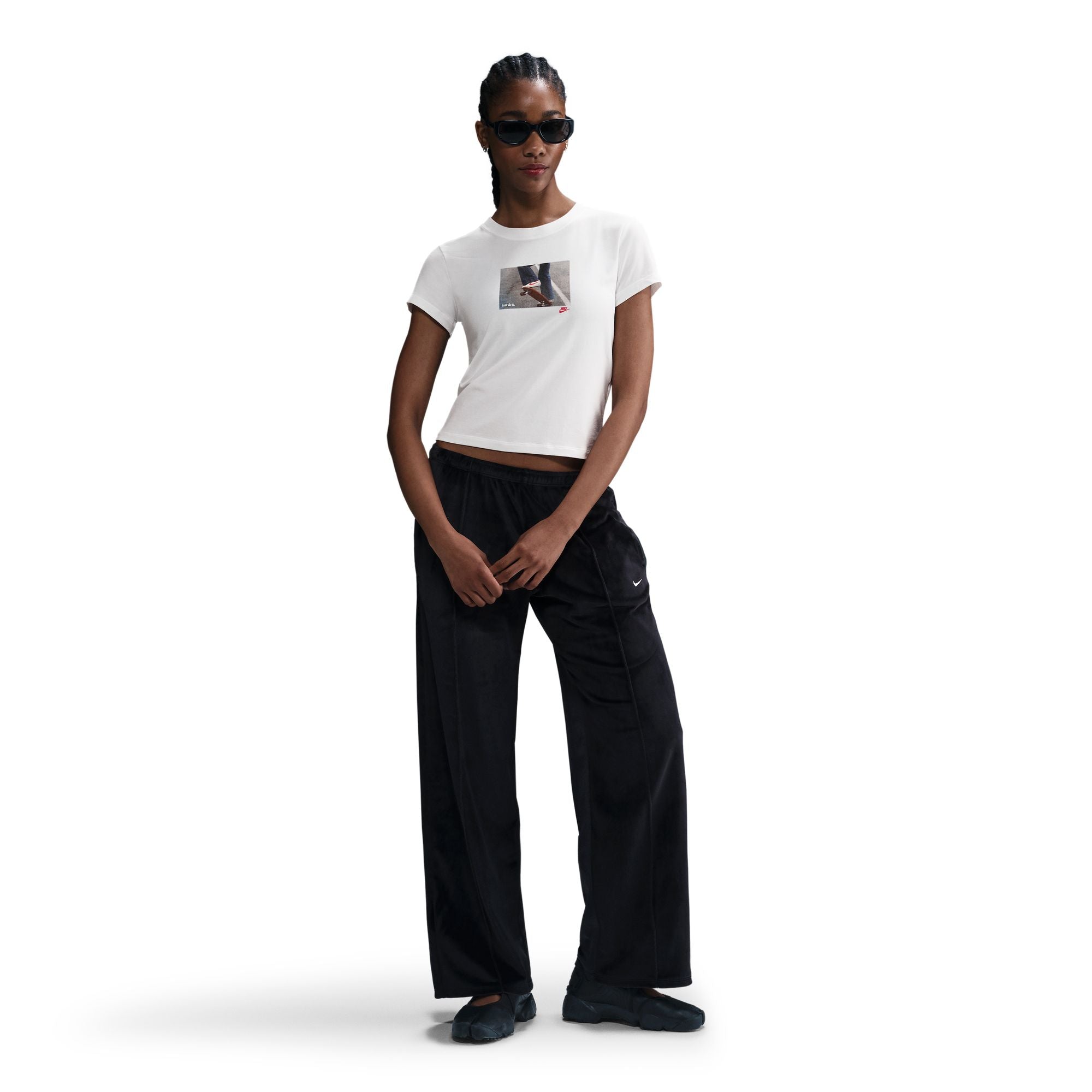 Nike Womens Chill Knit Slim Cropped Tee