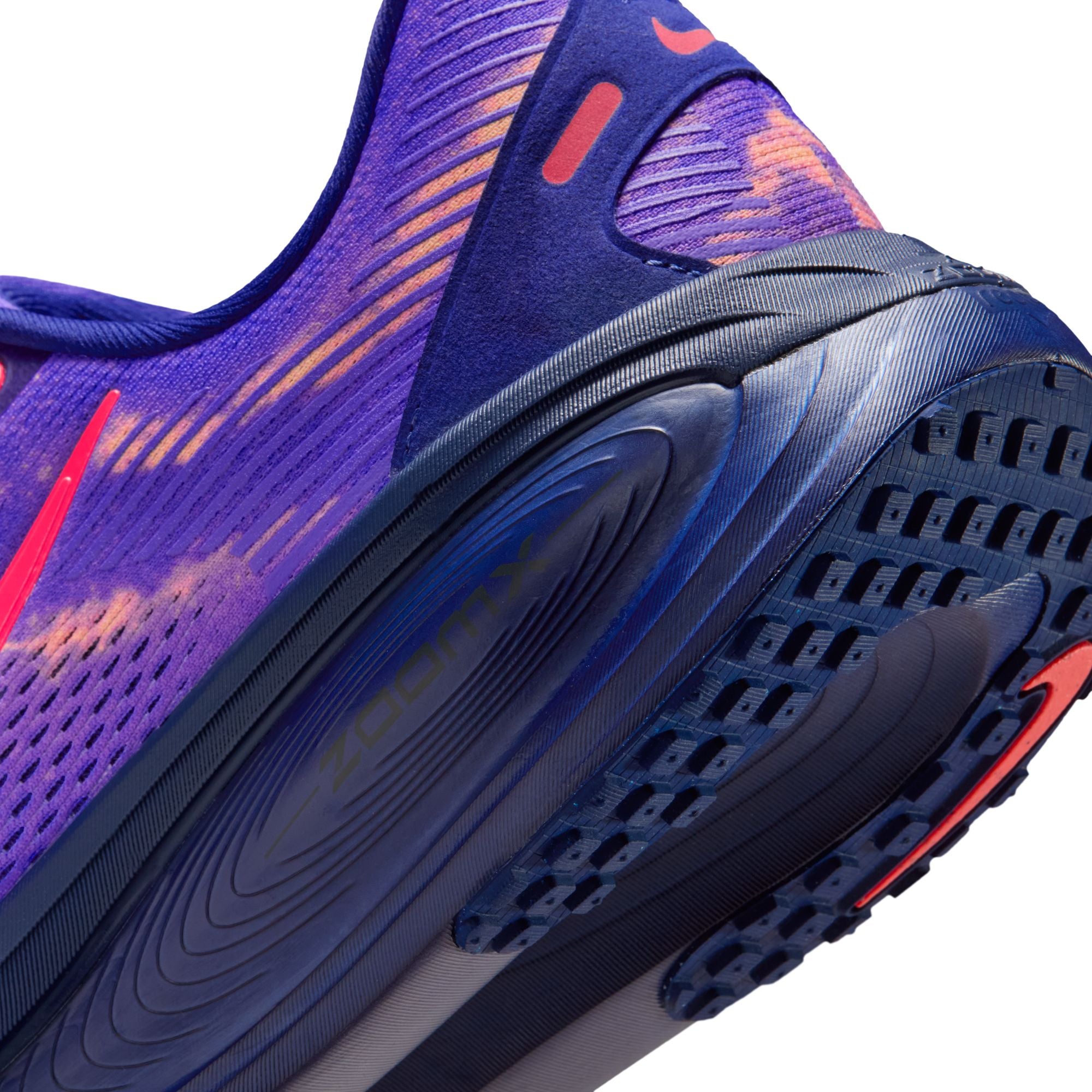 Nike Mens Vomero 18 Shoes
