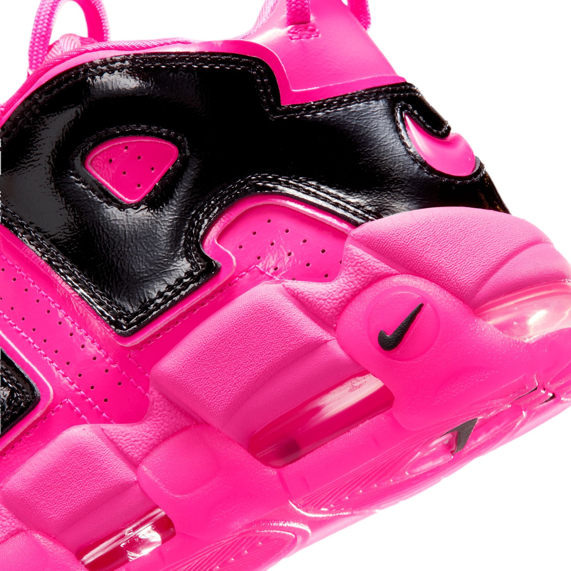 Nike Womens Air More Uptempo SE Shoes