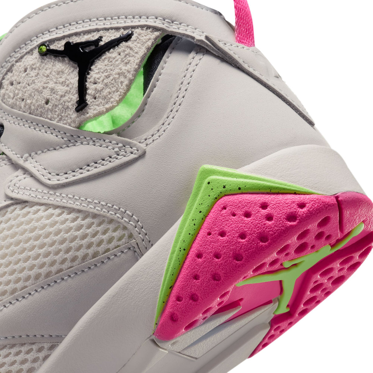 Phantom/anthracite-lime Blast-pink Blast Sneakers on a white background