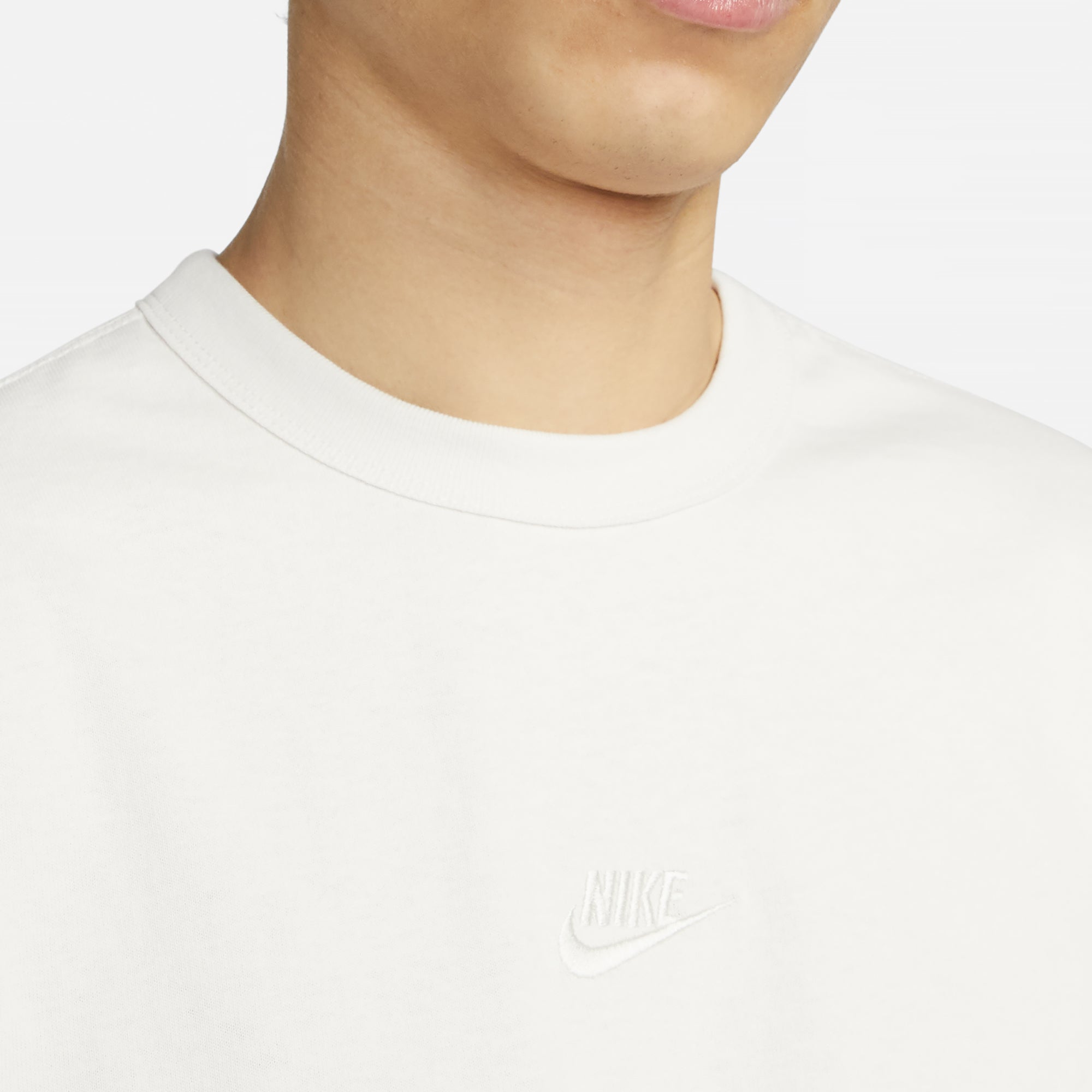 Nike Mens Sportswear Premium Essentials SS Tee