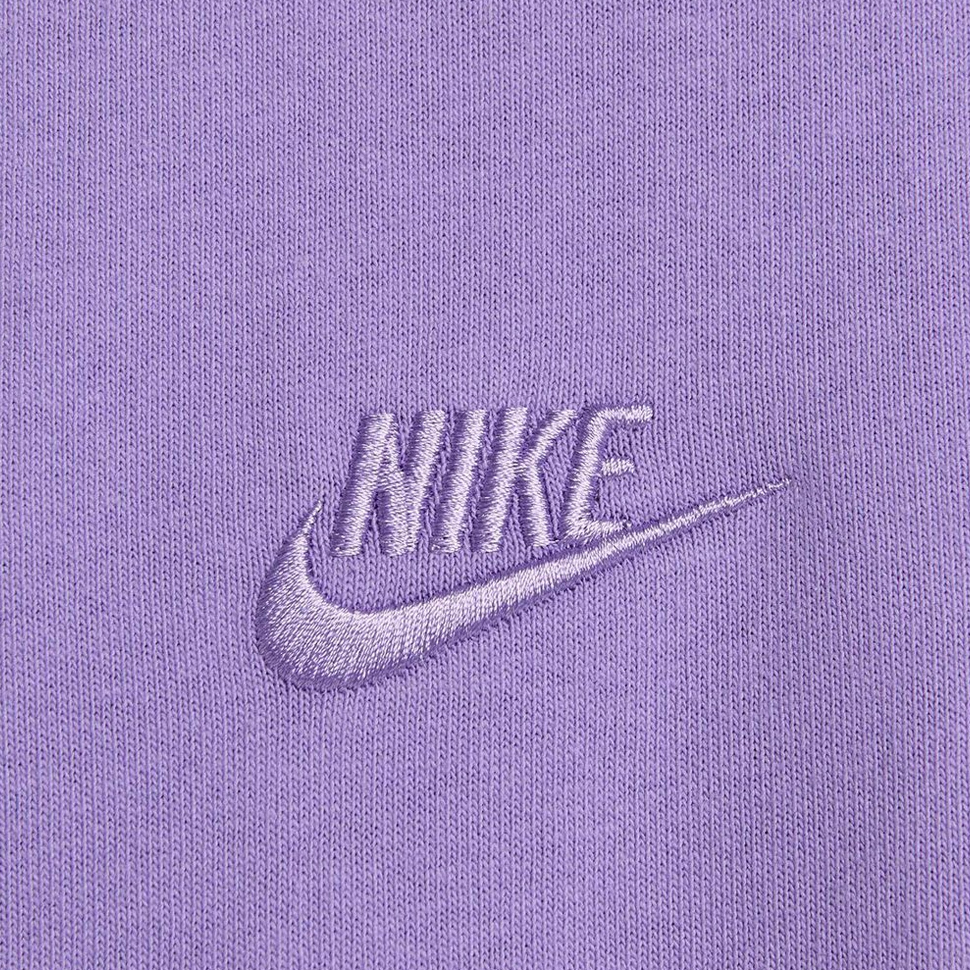Nike Mens Sportswear Premium Essentials SS Tee