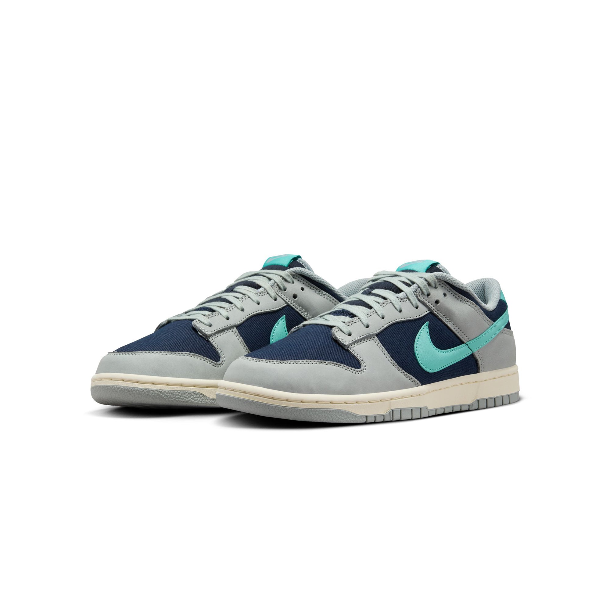 Nike Mens Dunk Low Retro Premium Shoes