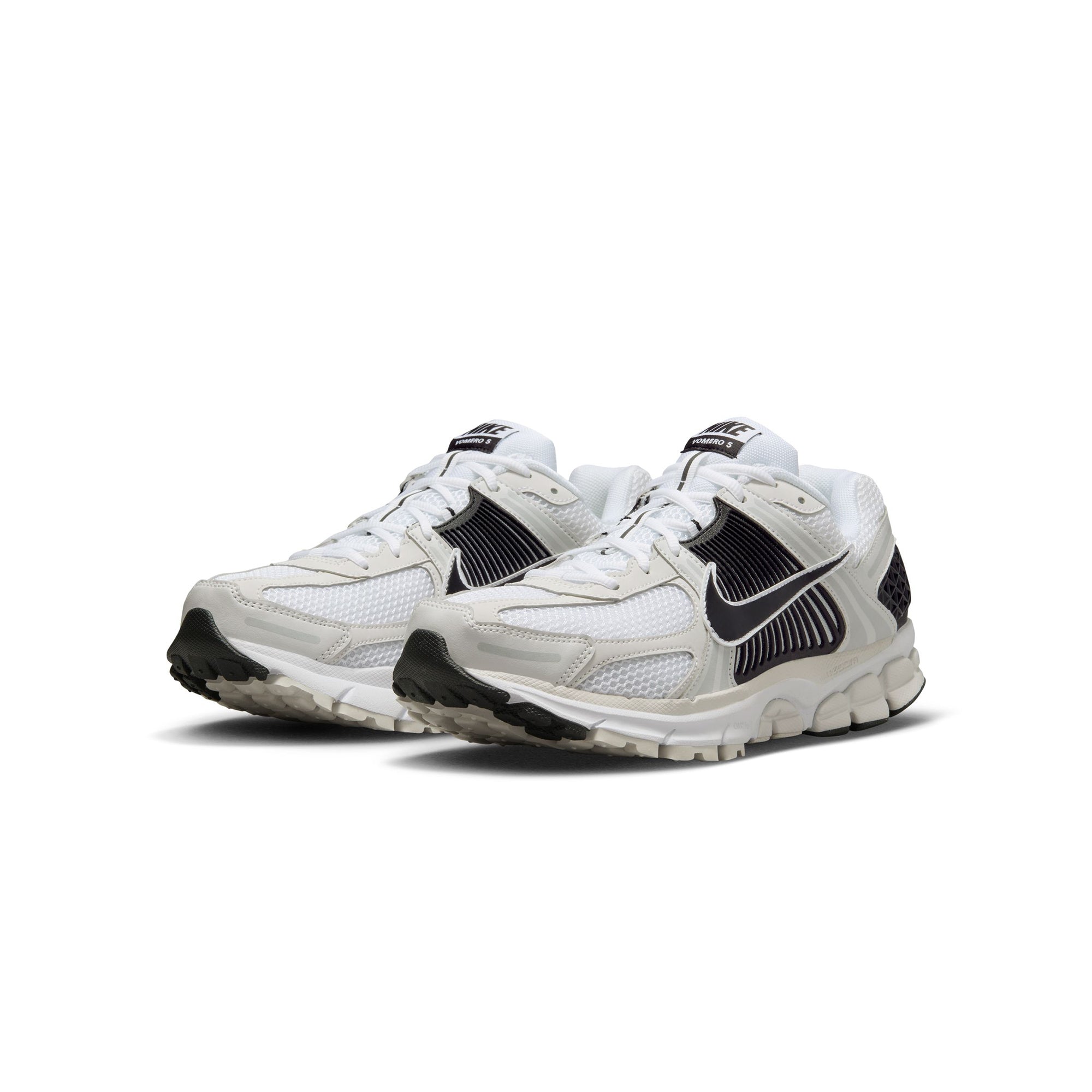 Nike Mens Zoom Vomero 5 Shoes