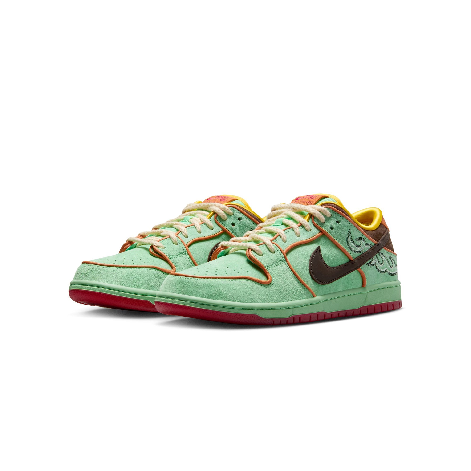 Nike SB Mens Dunk Low Pro Shoes