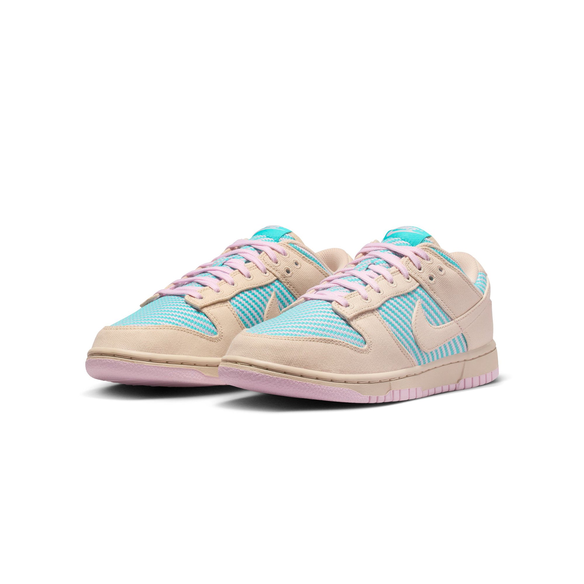 Nike Womens Dunk Low Shoes