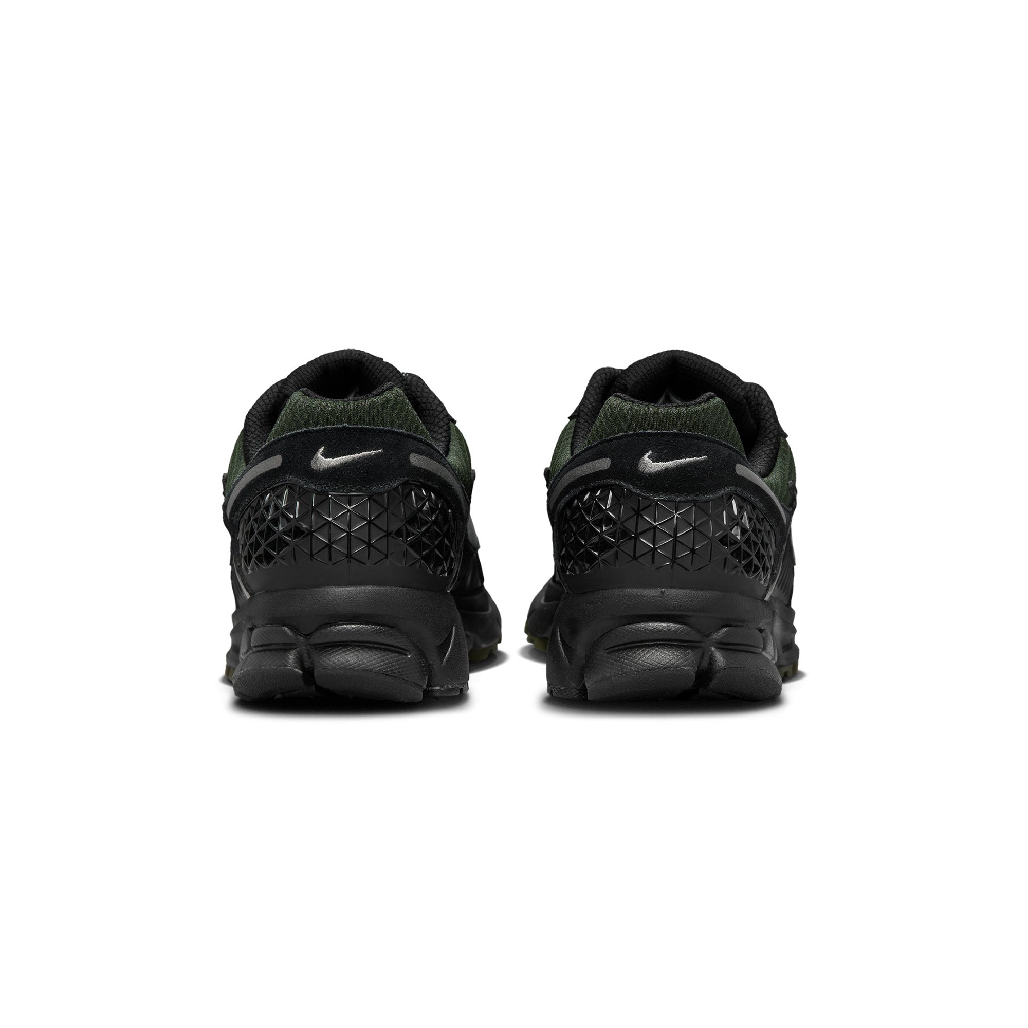 Nike Mens Zoom Vomero 5 Shoes