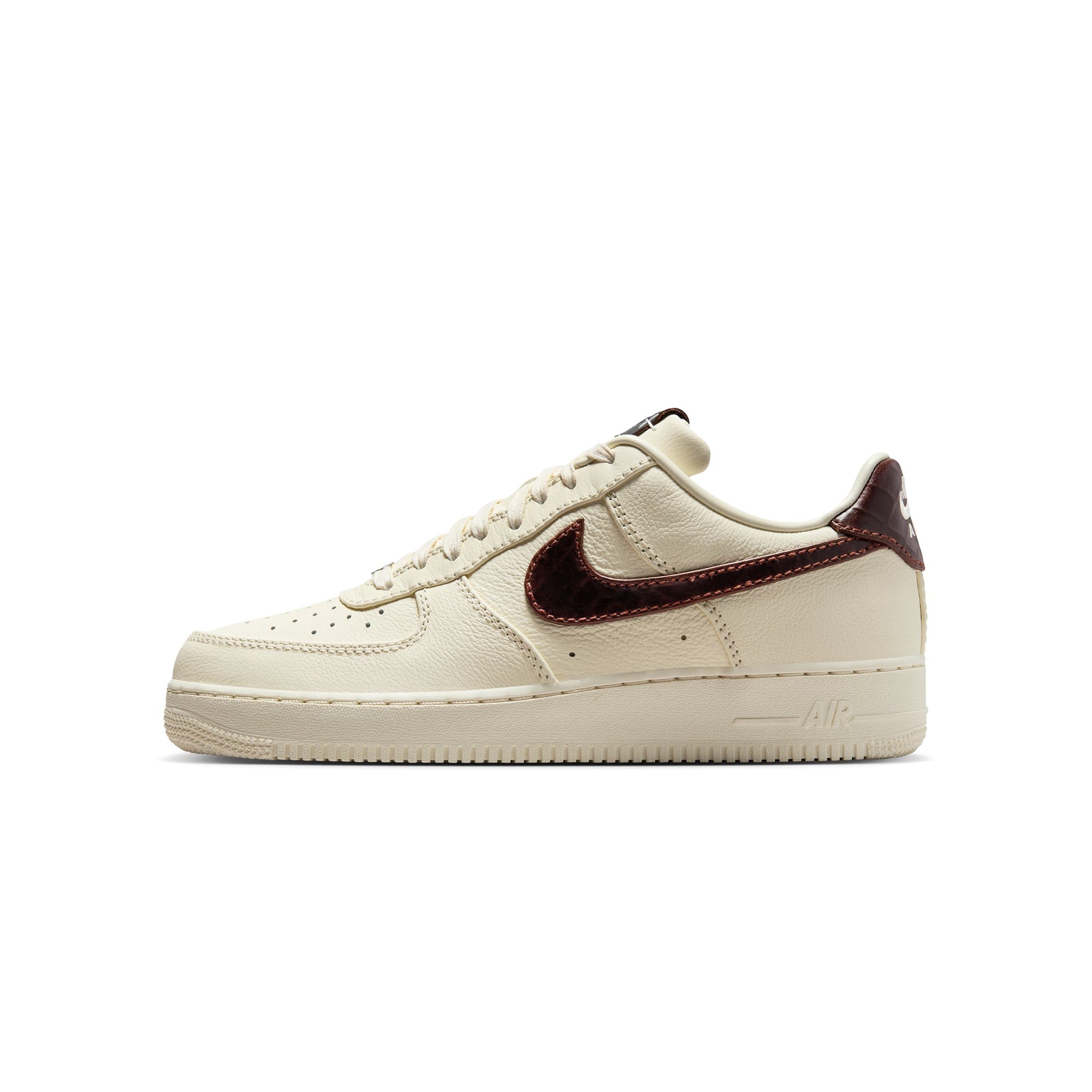 Nike Mens Air Force 1 '07 Shoes