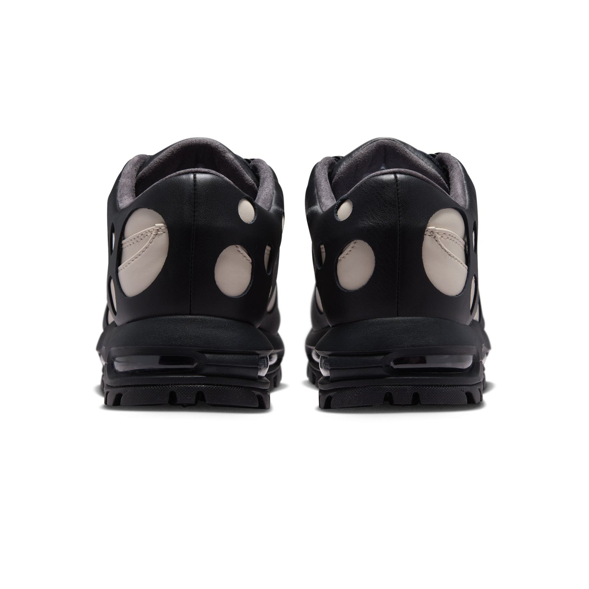 Nike Mens Air Max Goadome Low SP Shoes