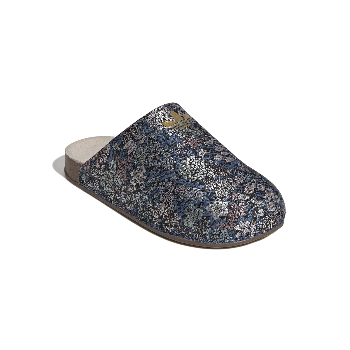 Wonder Beige / Gold Metallic / Gum Slides on a white background