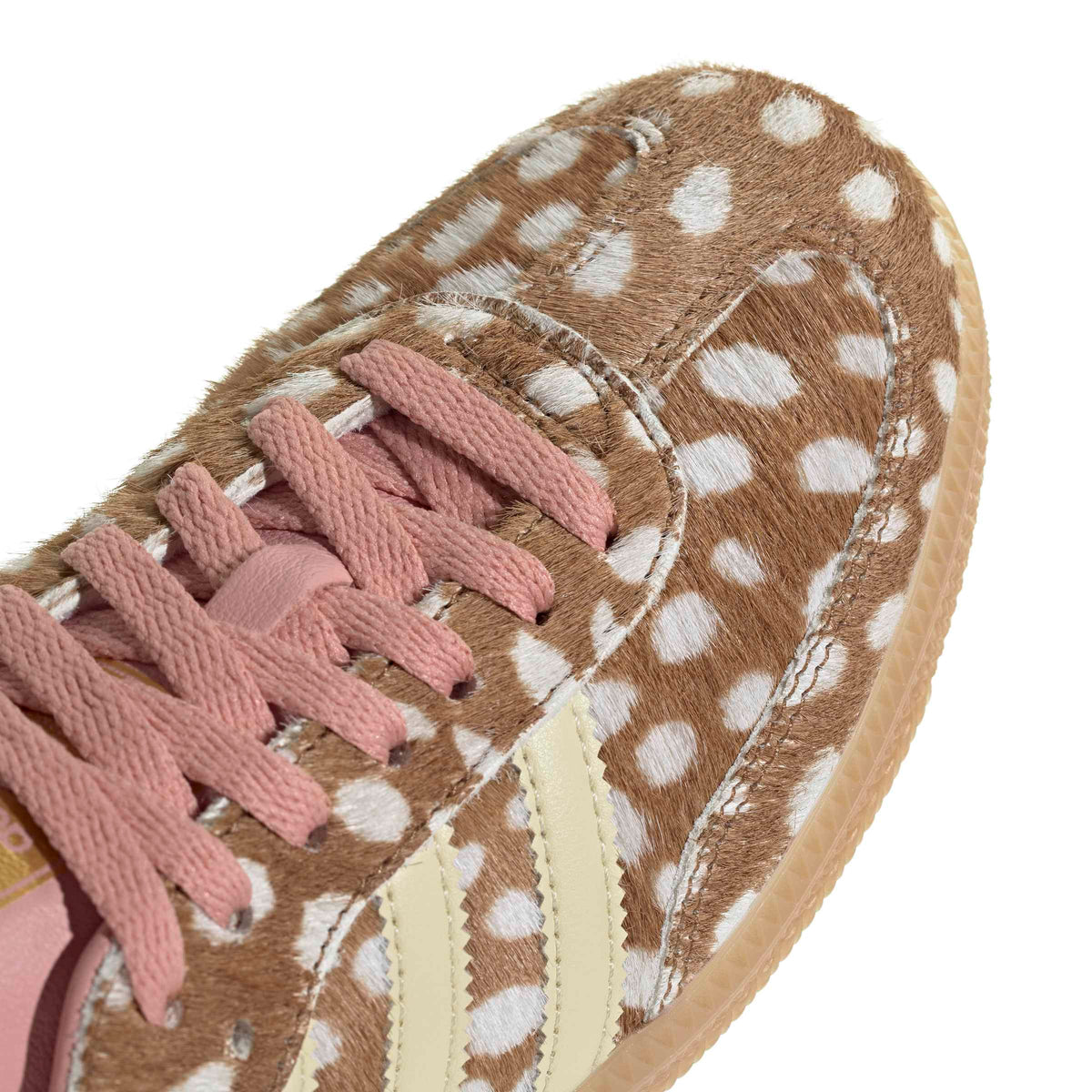 Brown Desert/ Warm Vanilla Sneakers on a white background