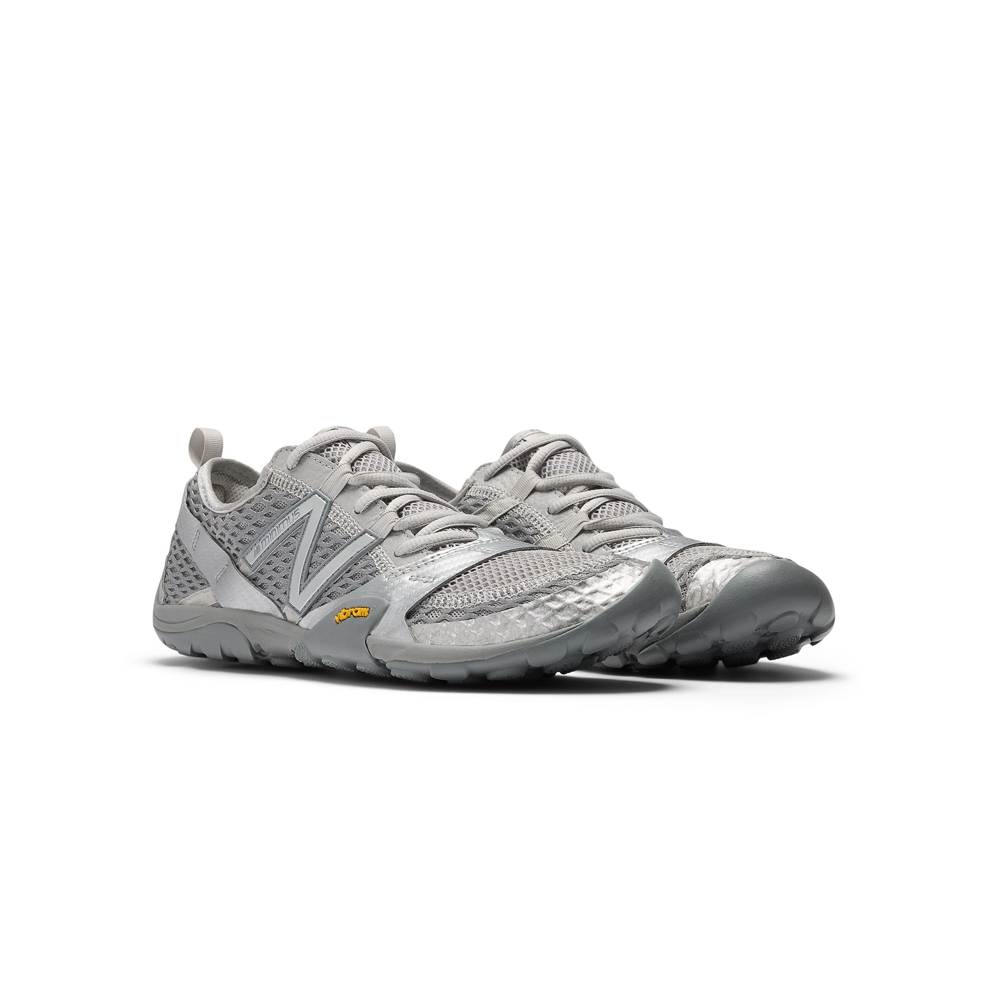 New Balance Mens MT10 Shoes
