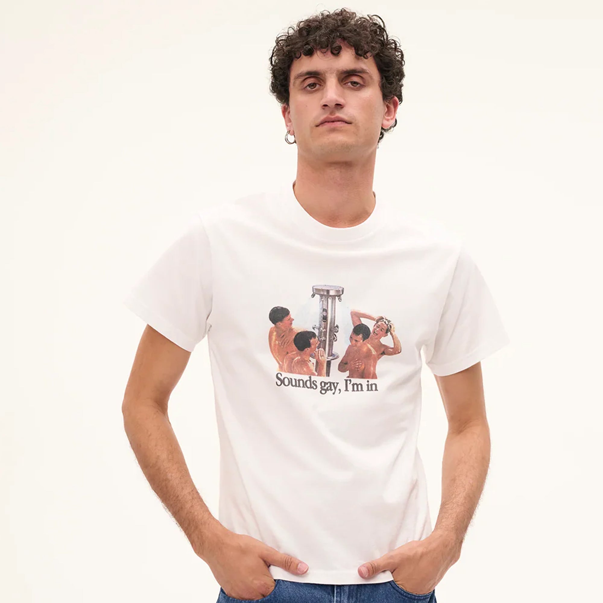 Carne Bollente Mens Sounds Gay I am In Tee