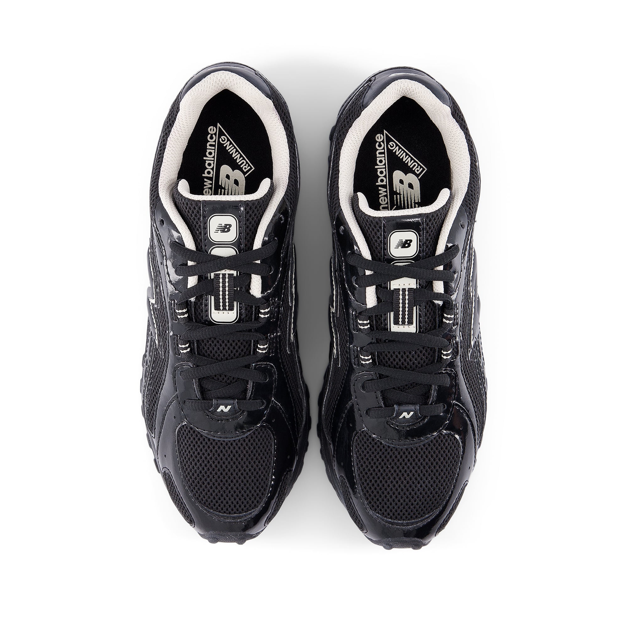 New Balance 204L Shoes