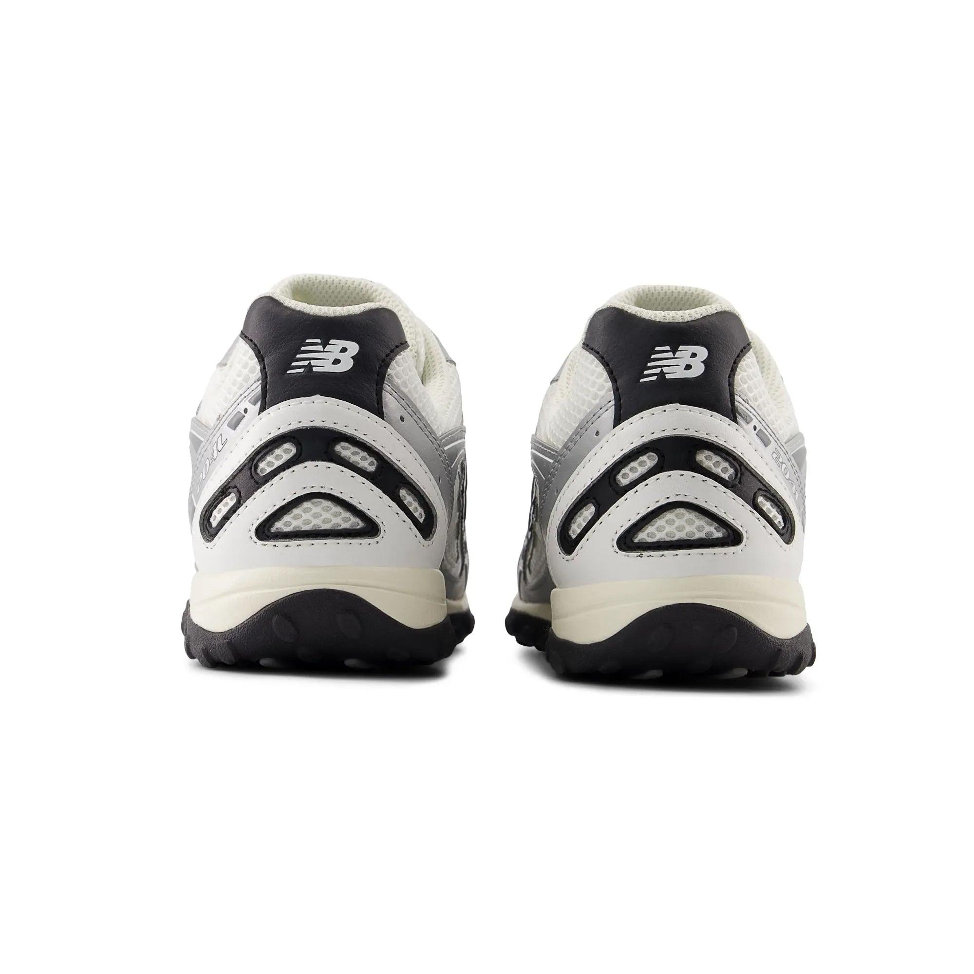 New Balance 204L Shoes