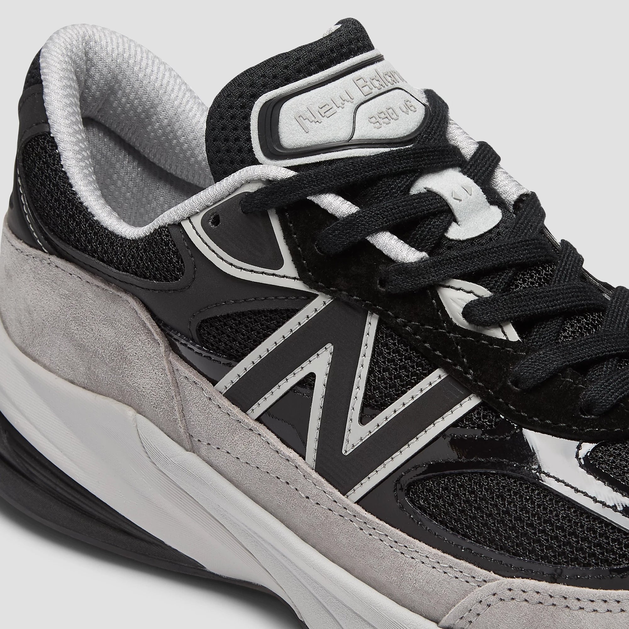 New Balance Mens Made in USA 990v6 Shoes