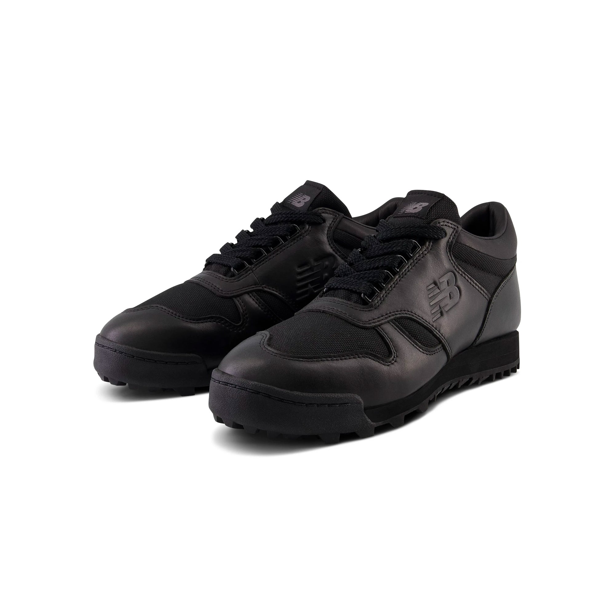 New Balance Mens Rainier Low Shoes