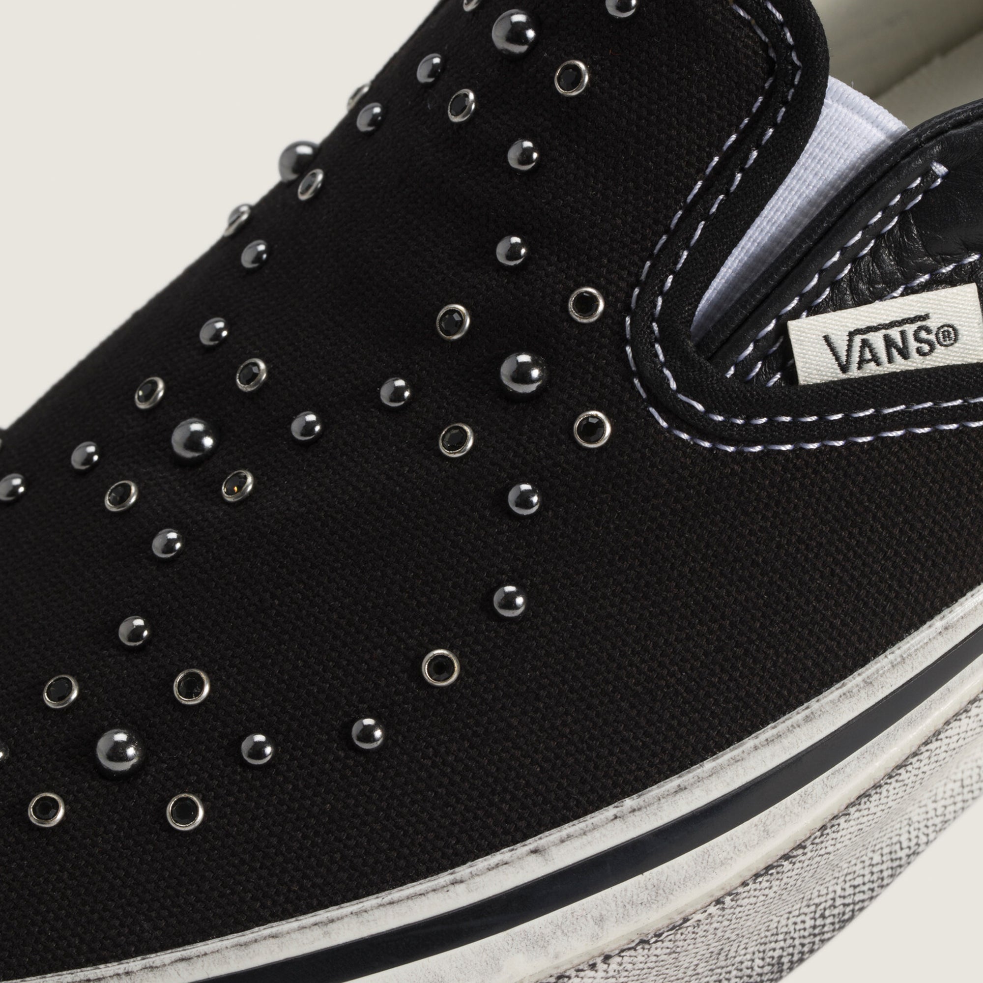 Vans Mens LX Classic Slip-On 98 Shoes