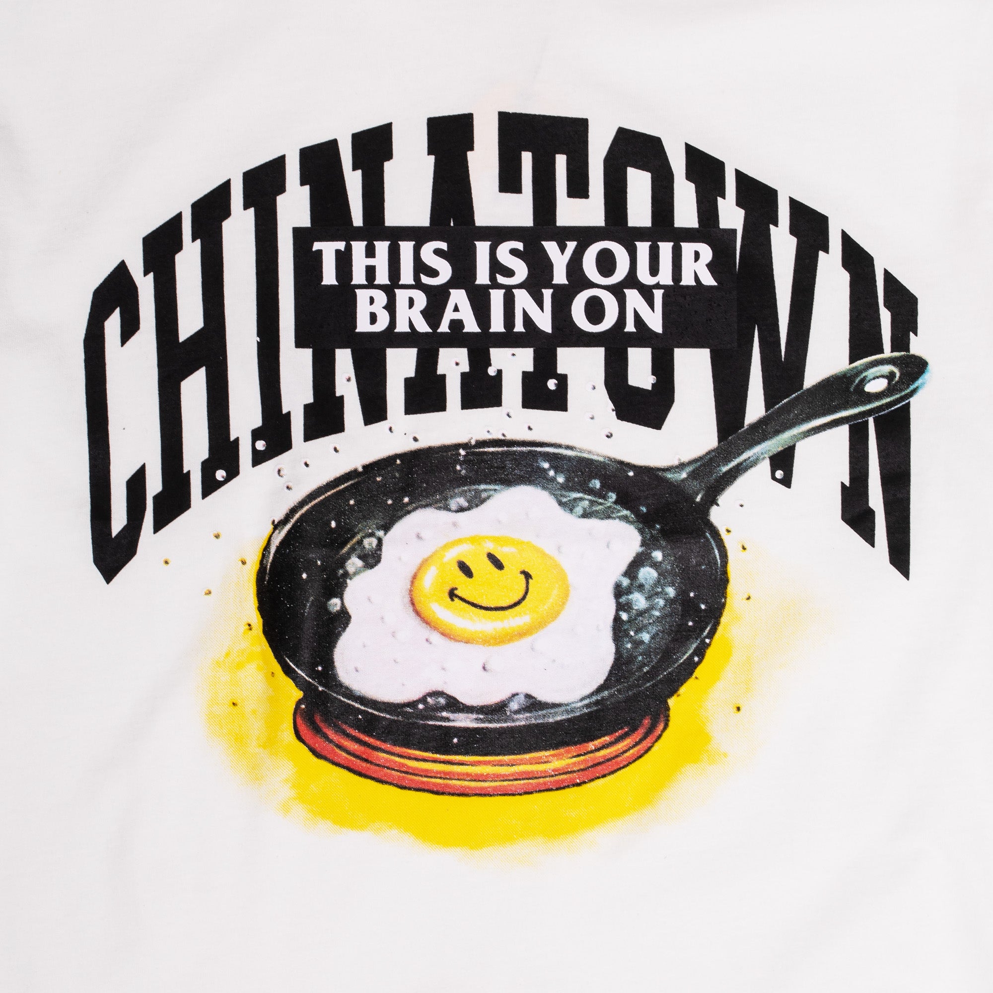 Chinatown Market Mens Smiley Brain on Fried Tee 'Cream'