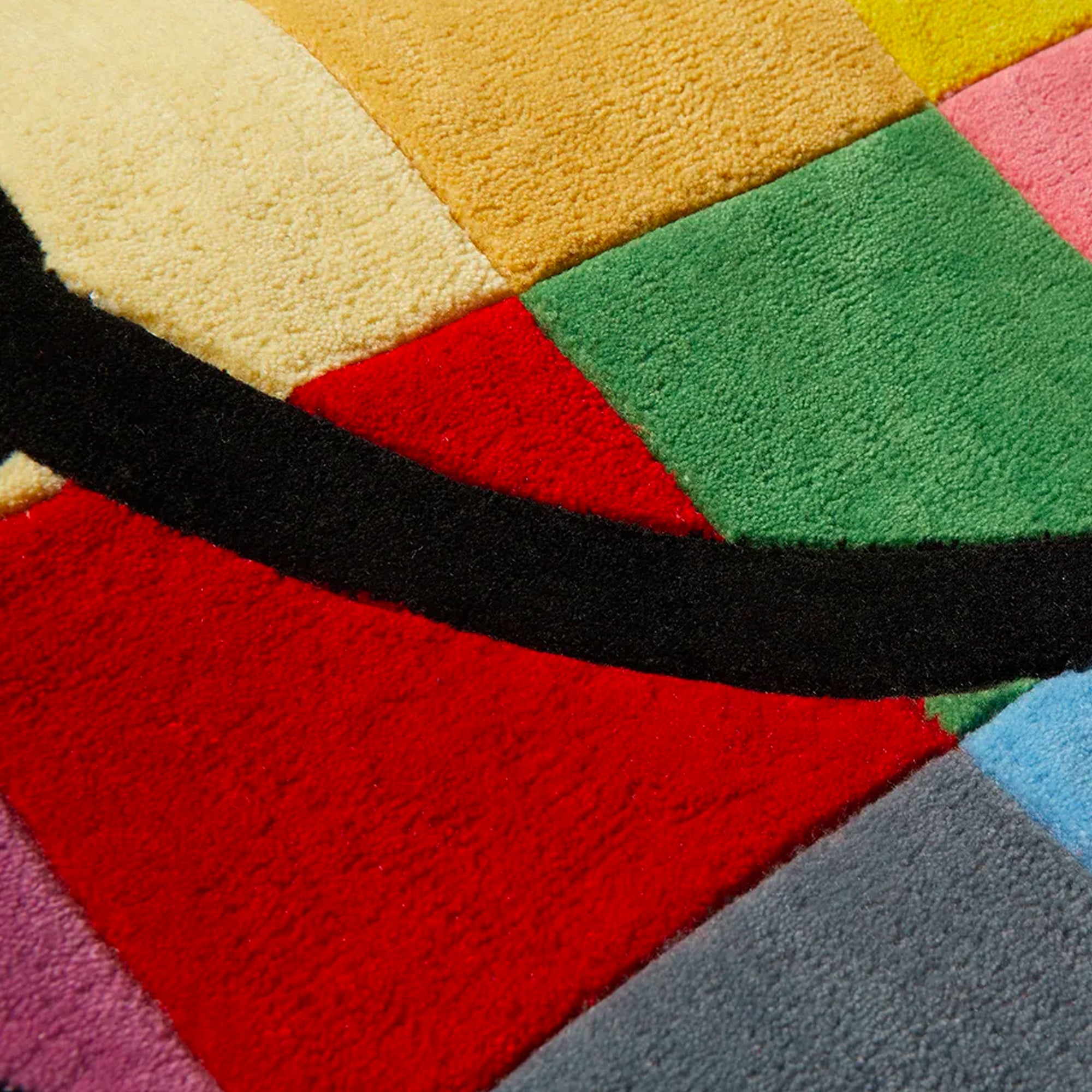 Chinatown Market Smiley 4ft Color Tile Rug 'Multi'