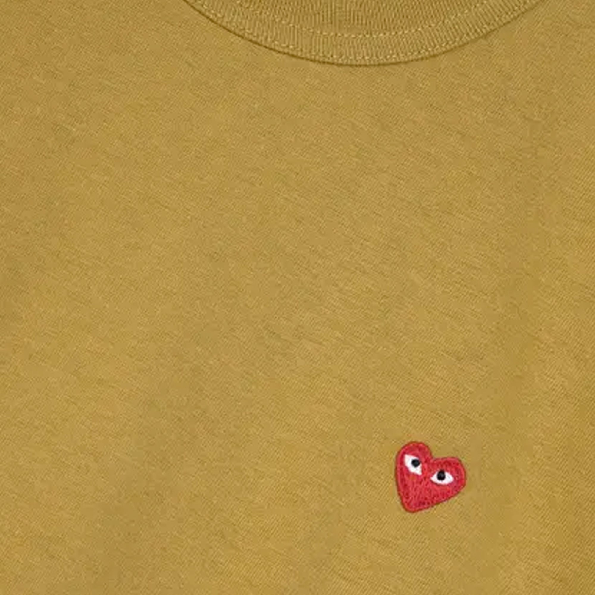 Comme des Garcons Play Mens Small Red Heart SS Tee