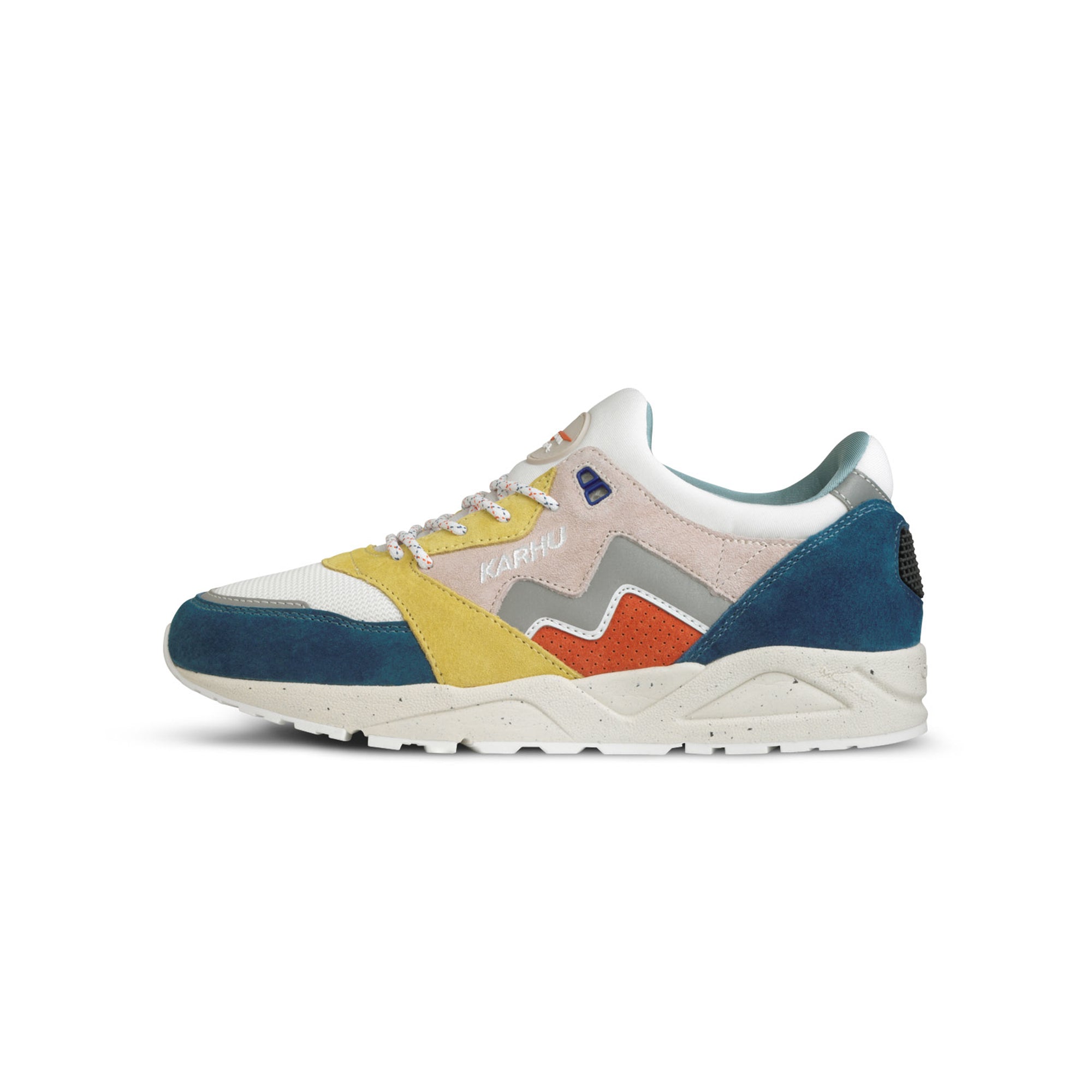 Karhu Mens Aria 95 “Trophy Pack” Shoes
