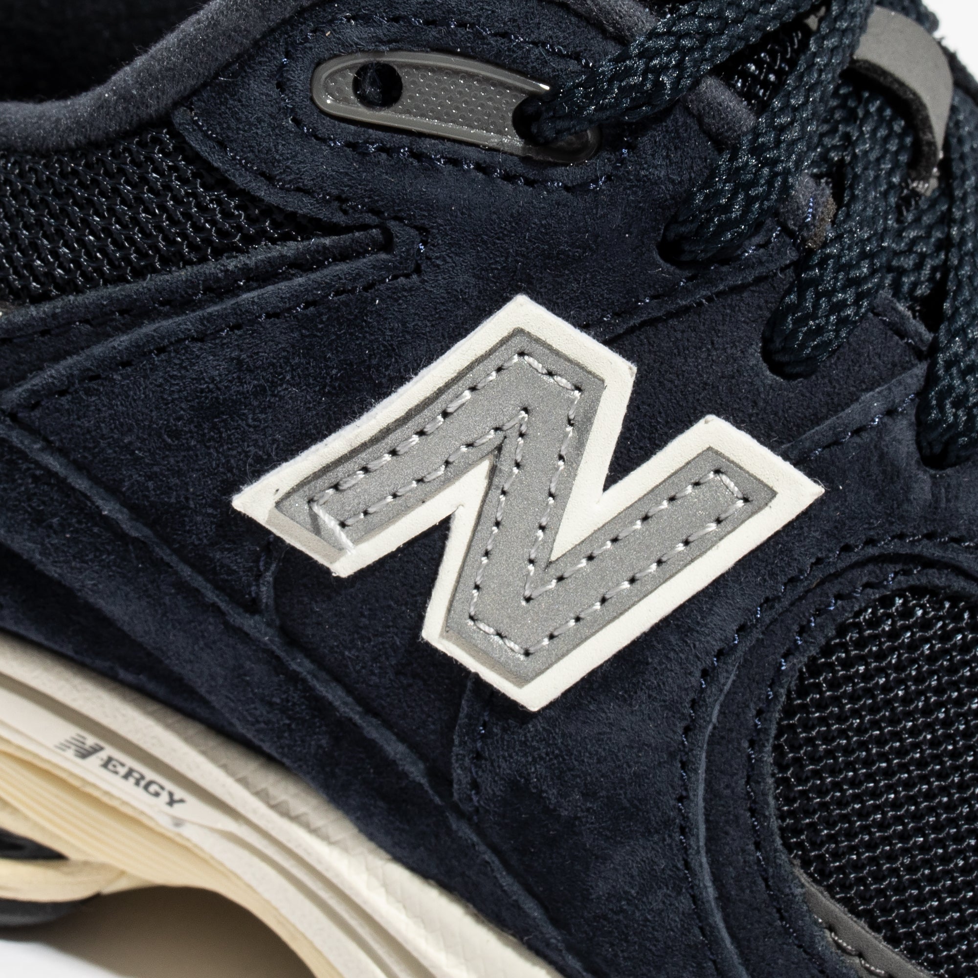 New Balance Mens 2002R Shoes