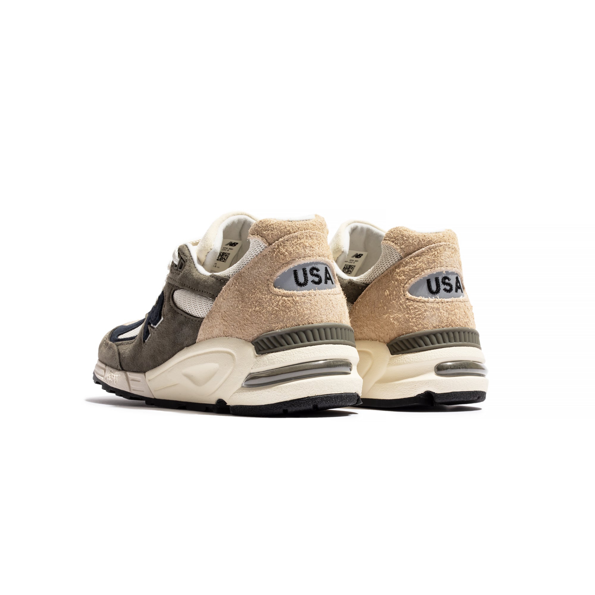 New Balance Made in USA 990v2 Shoes