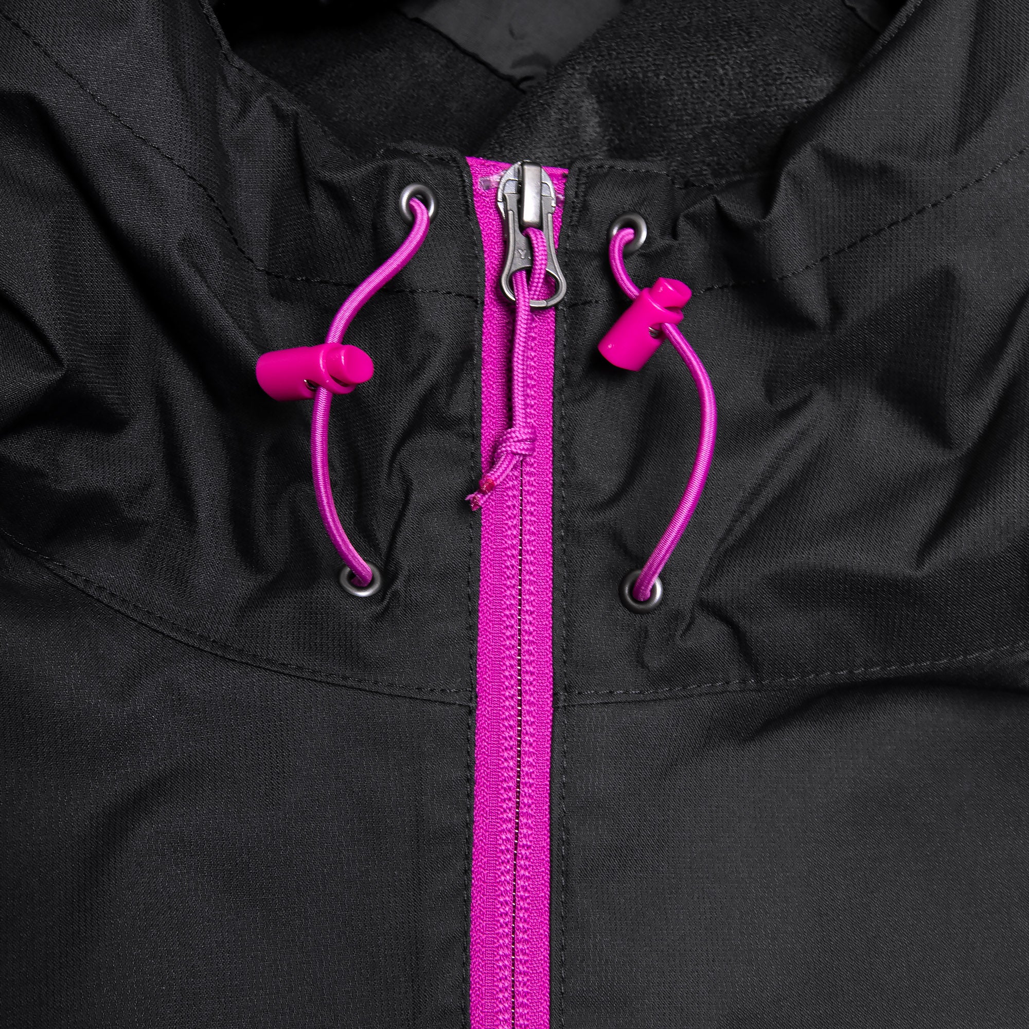 The North Face Black Box Mens Mountain Quest Jacket